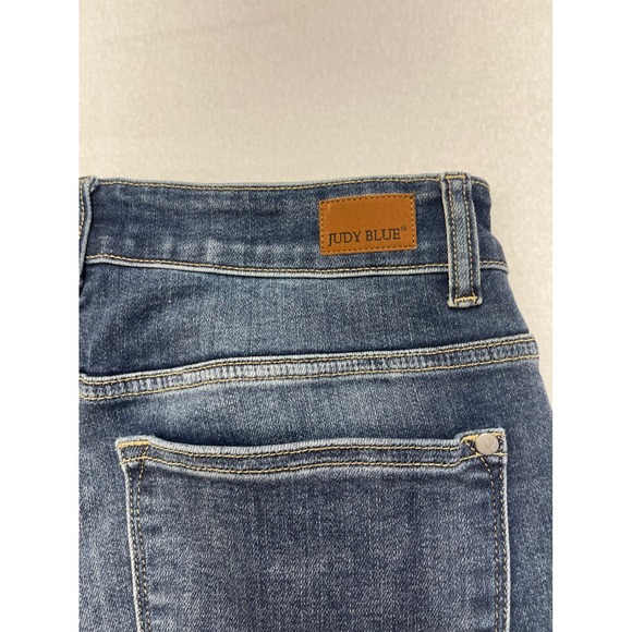 Judy Blue  Womens 14W Boyfriend Fit Distressed Jeans Blue Denim
Streetwear Boho - Picture 6 of 8